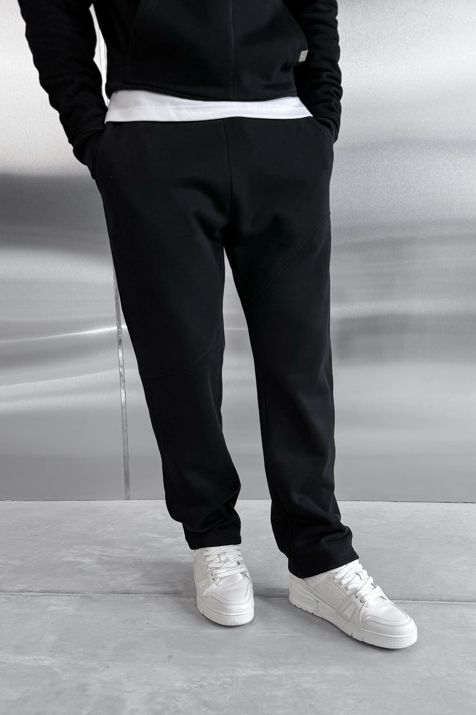 Curve Seam Straight Leg Jogger - Black - Image 2