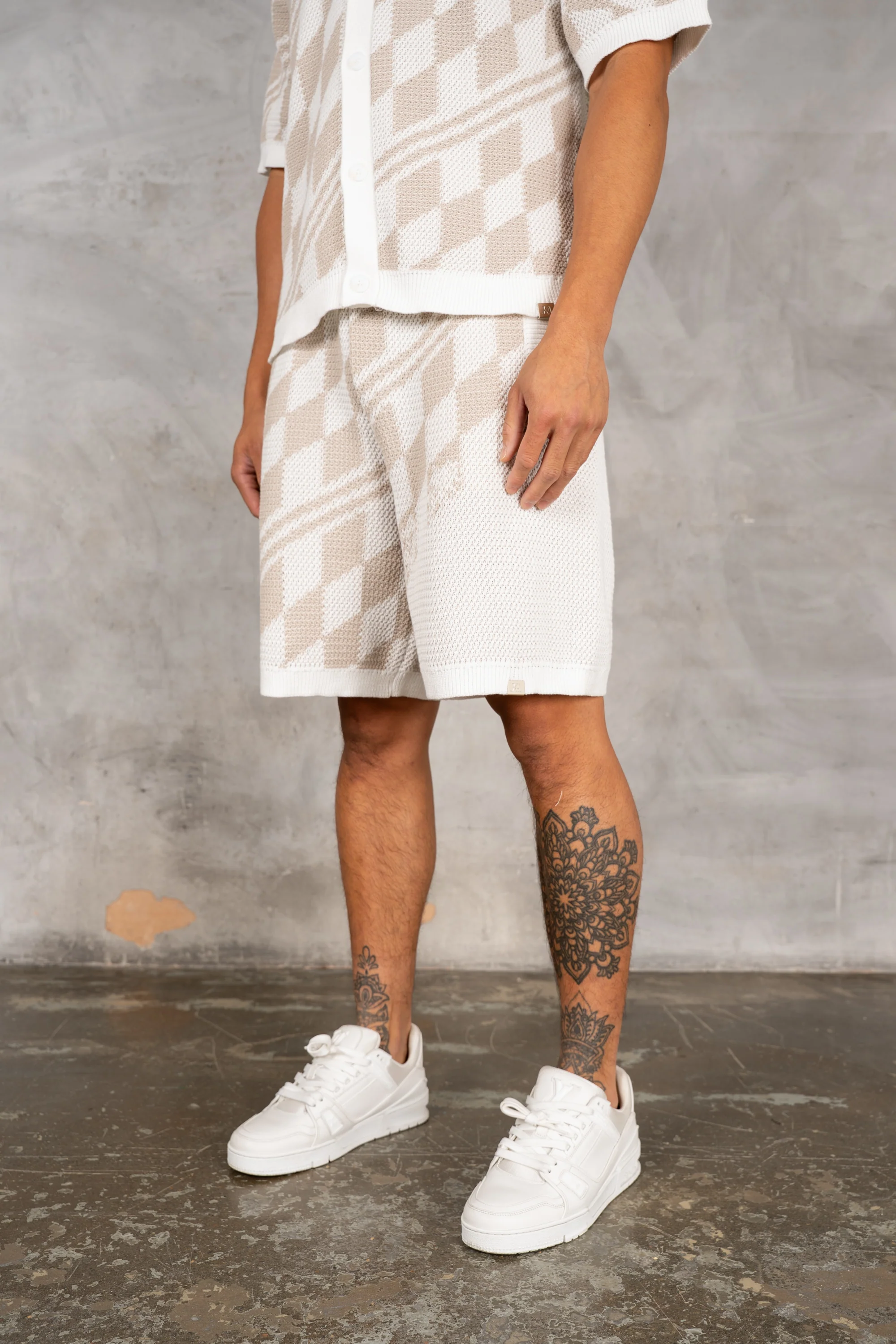 Knitted Checked Shorts - Taupe - Image 5