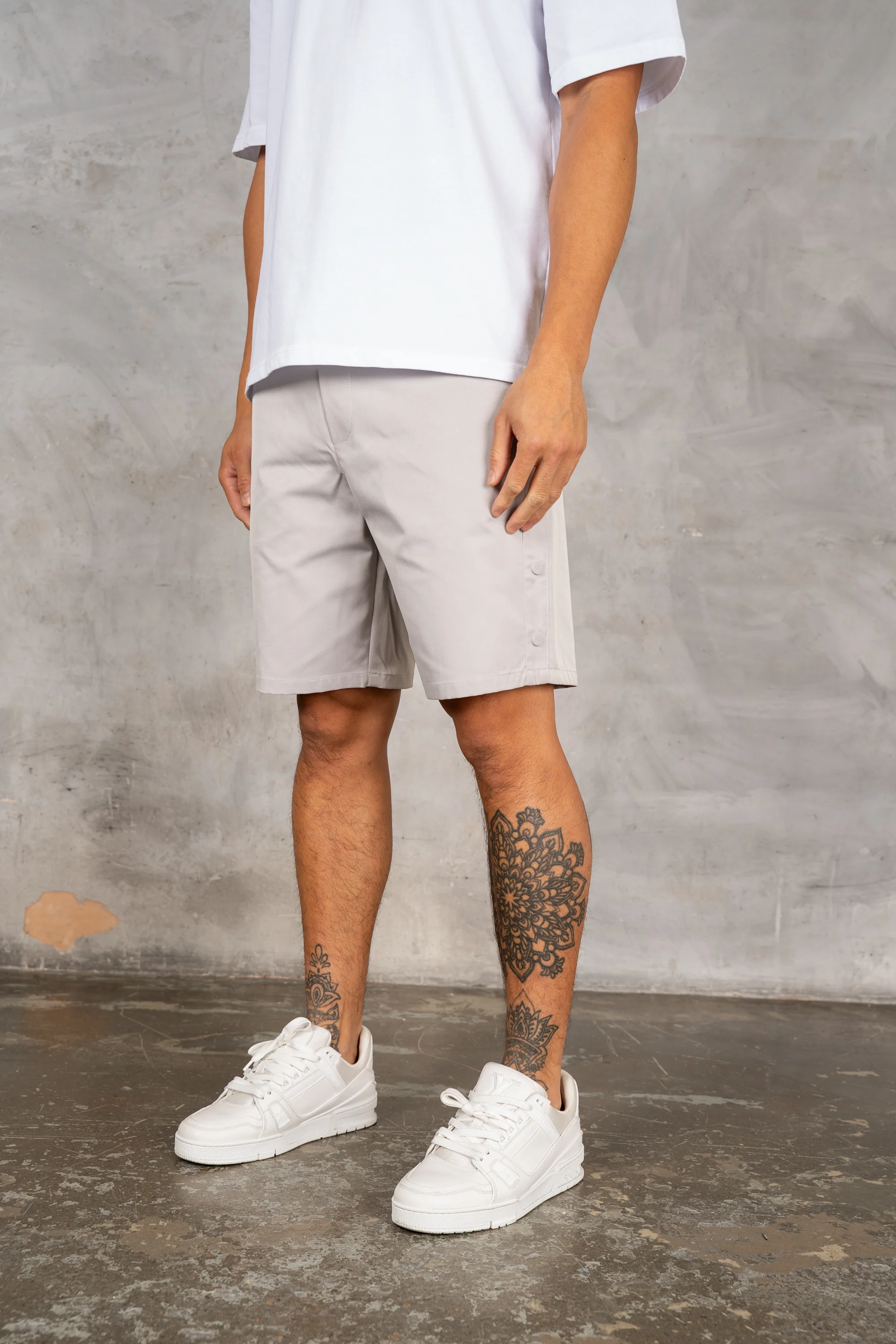 Nylon Cargo Shorts - Light Grey - Image 5