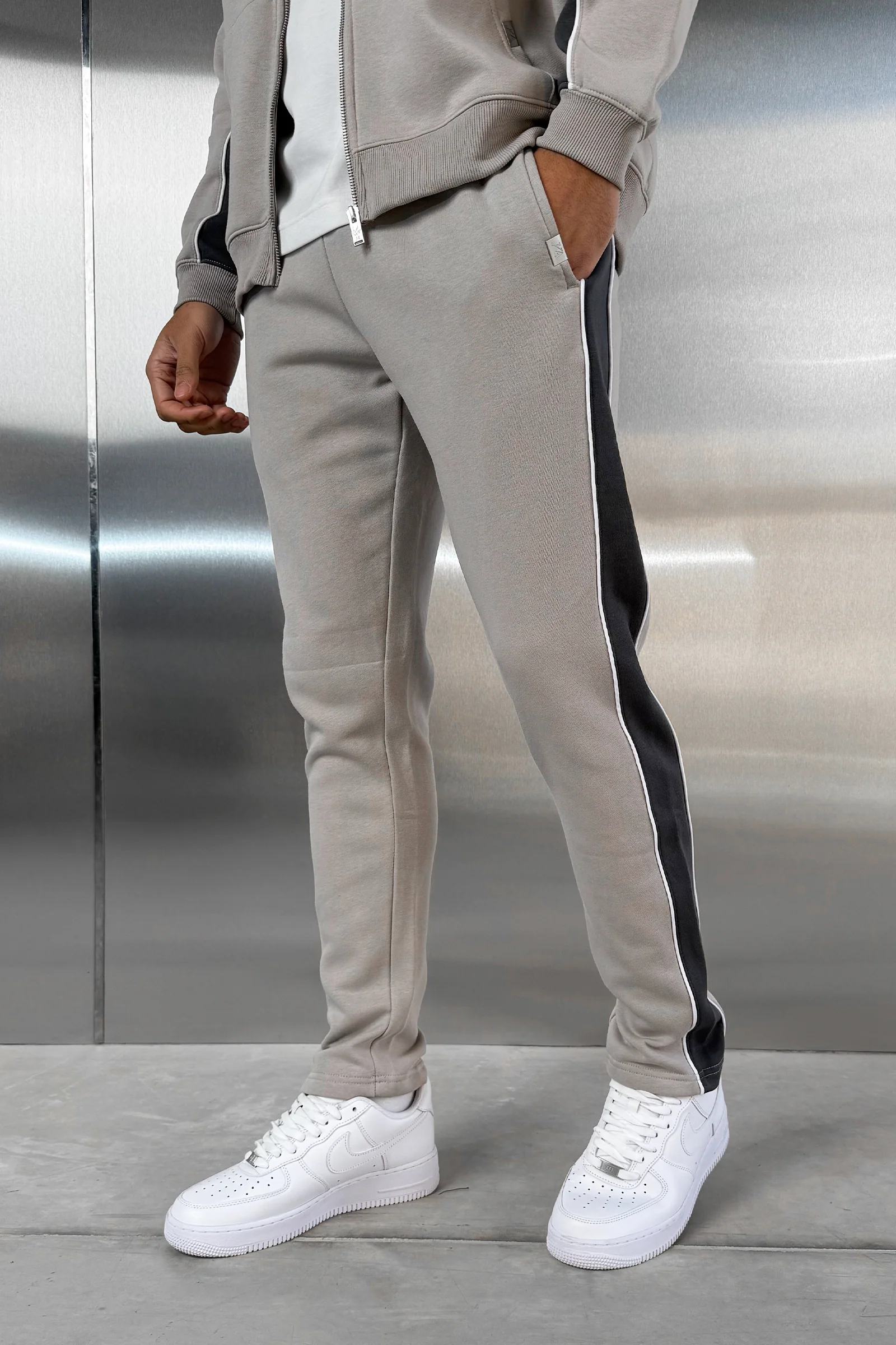 Panelled Straight Leg Jogger - Grey - Image 7