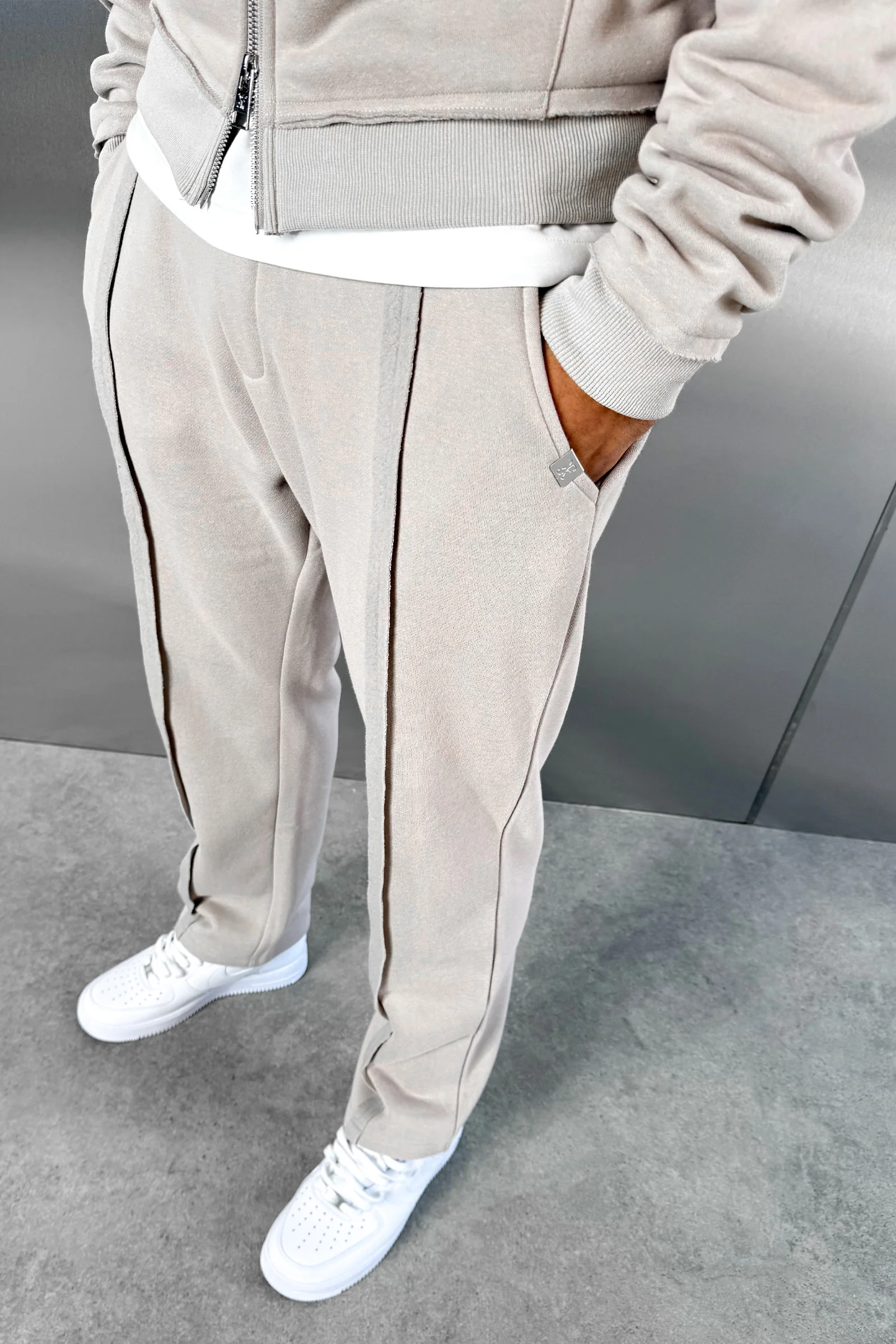 Raw-Seam Straight Leg Jogger - Grey - Image 4