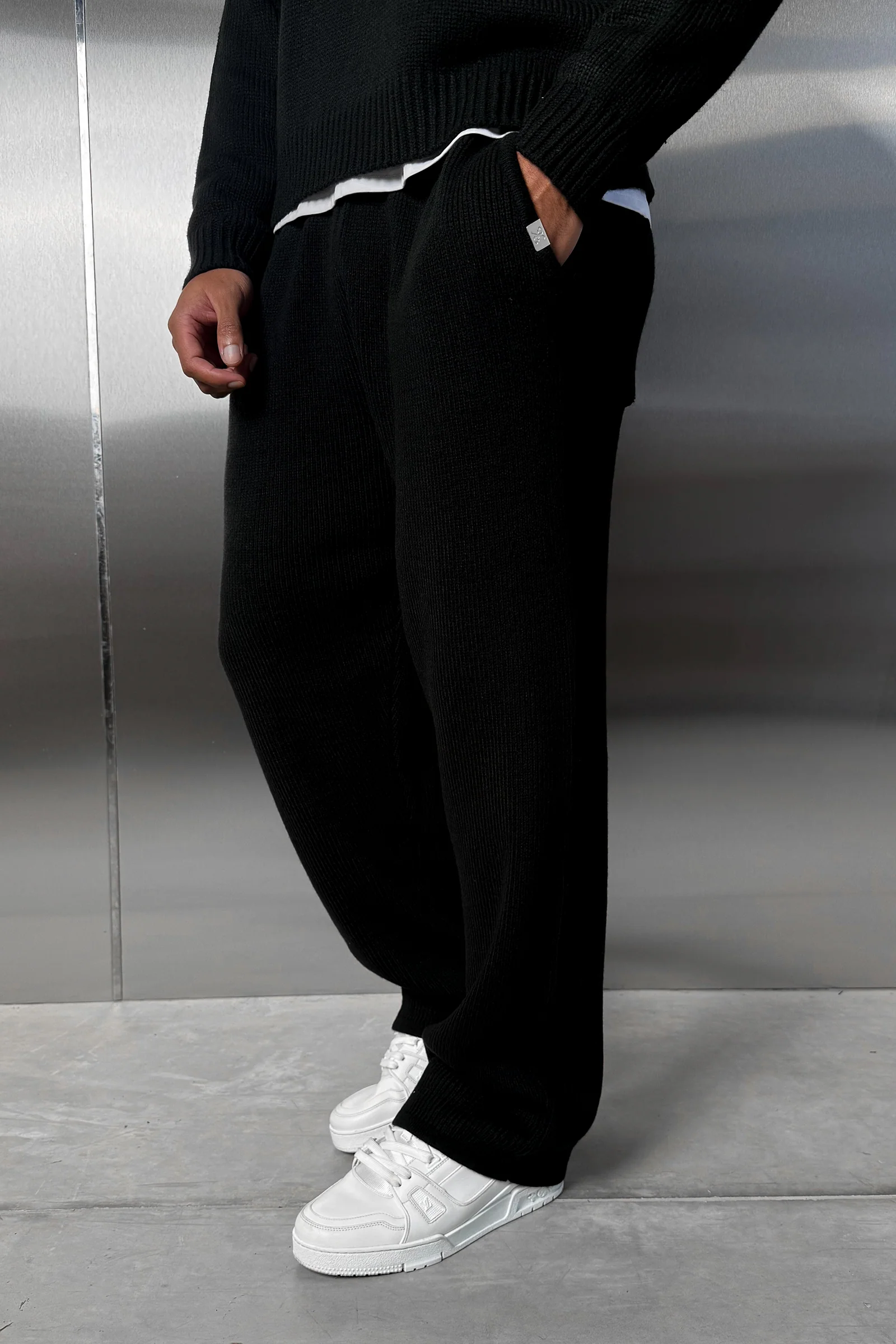 Relaxed Knitted Jogger - Black - Image 8