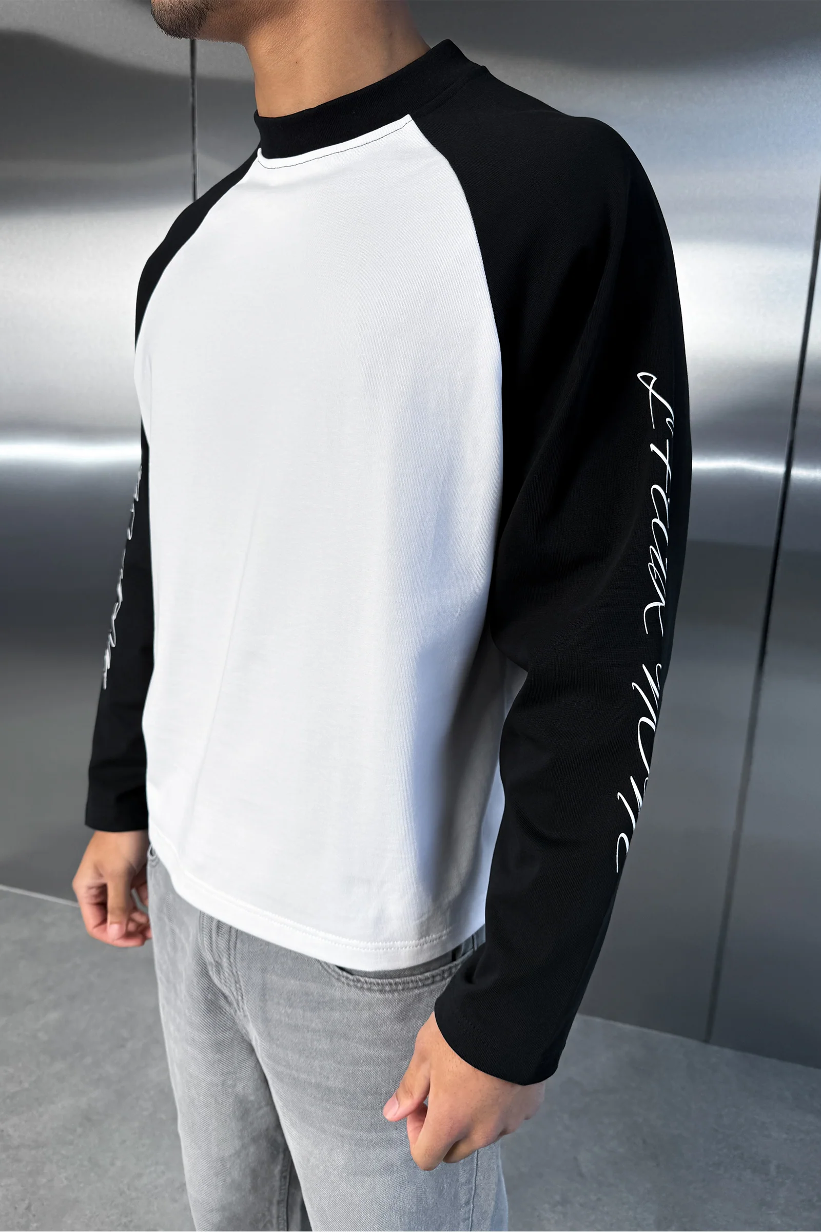 Scripture Raglan Long Sleeve Boxy T-Shirt - Black/White - Image 4